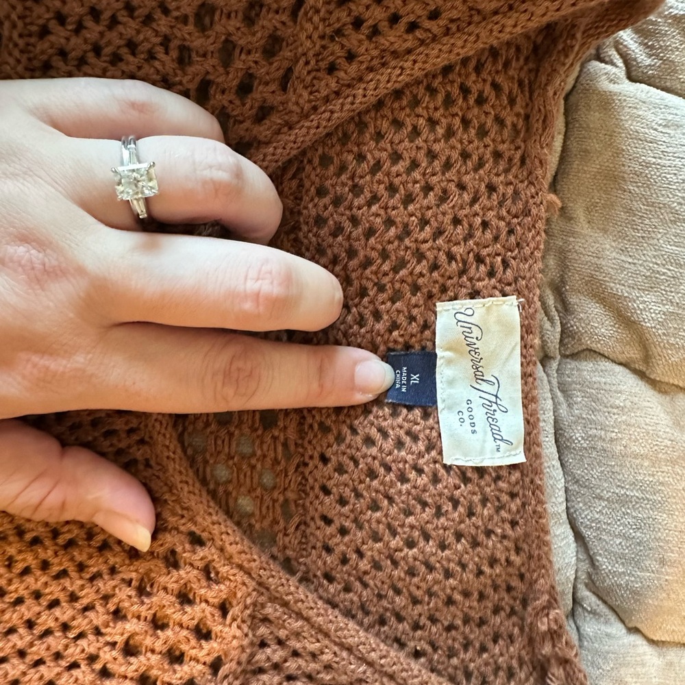 Universal Thread Women's rusty sweater